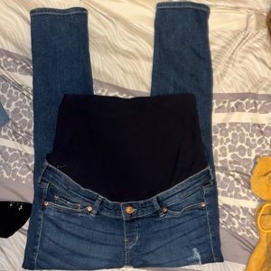 SKINNY maternity crop Capri’s